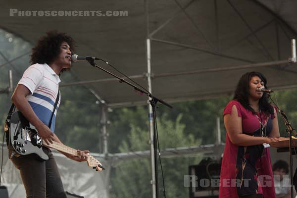 BLACK KIDS - 2008-08-29 - SAINT CLOUD - Domaine National - Scene de l'Industrie - 